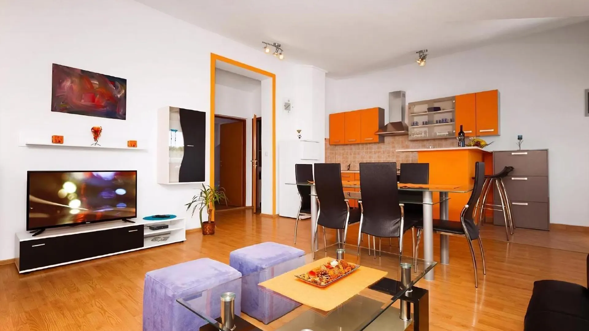 Ferienwohnung Mit Jacuzzi In Villa Mit Parkplatz Ližnjan 0*,  Croacia
